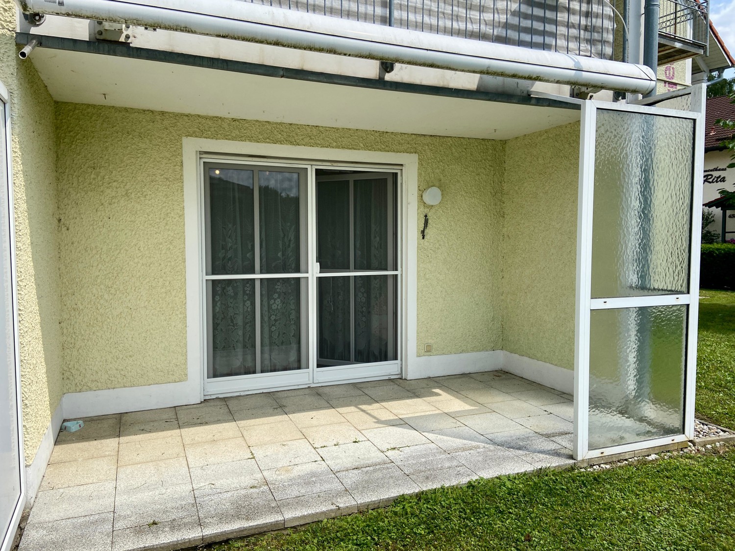 Möblierte Zwei-Zimmer-Erdgeschosswohnung