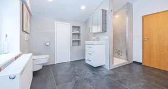 von_poll_real_estate_property_25345032_image_23