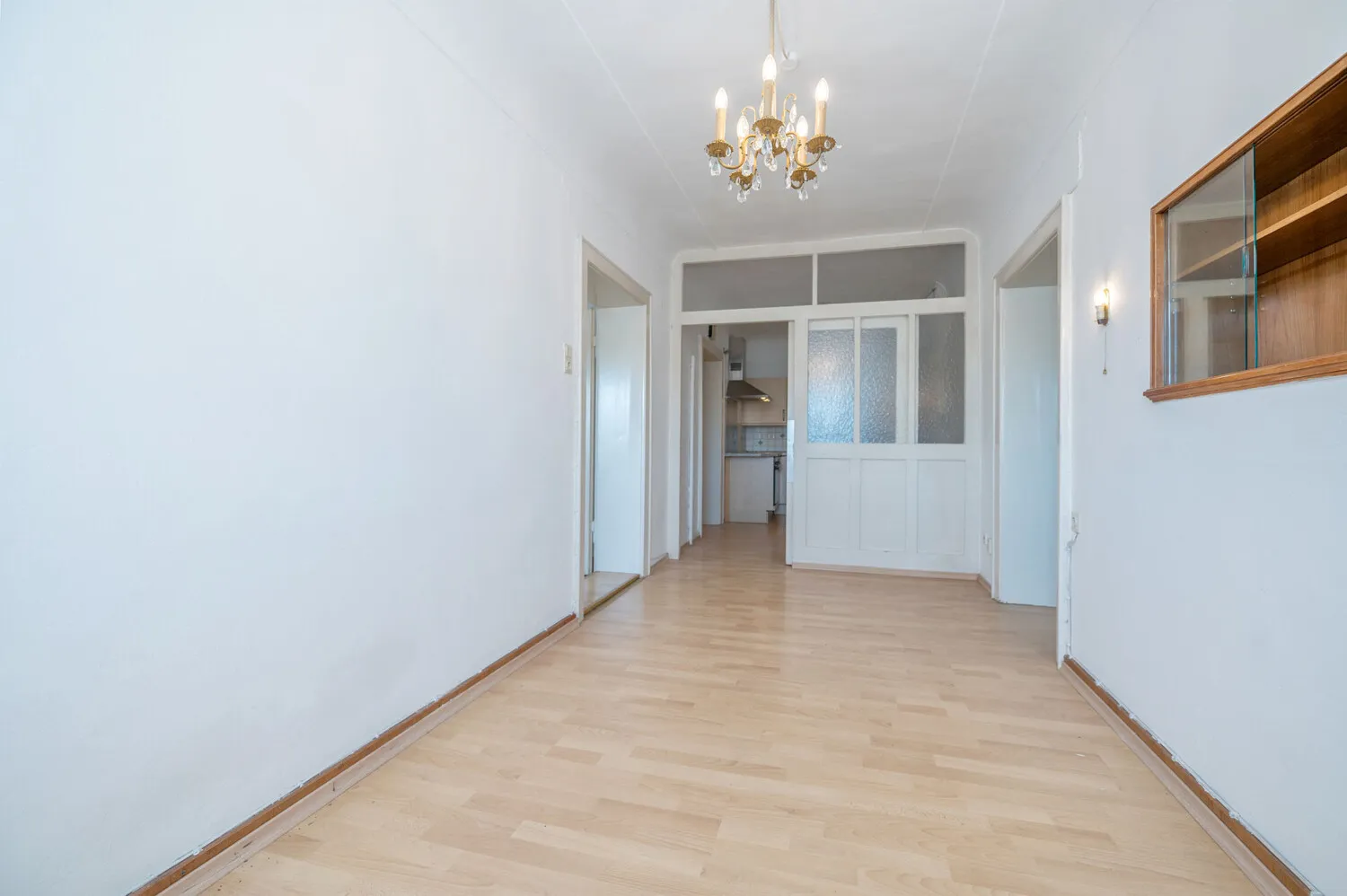 3-Zimmer-Altbau-Wohnung mit spektakulärem Felsengarten