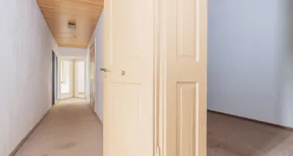 von_poll_real_estate_property_25345029b_image_41