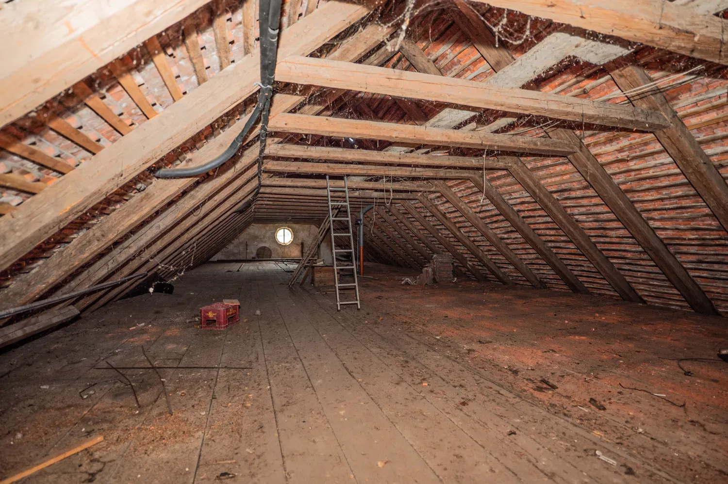 Listed building complex - Large, mature property - Let your ideas run wild