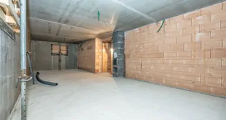 von_poll_real_estate_property_26345001_image_24