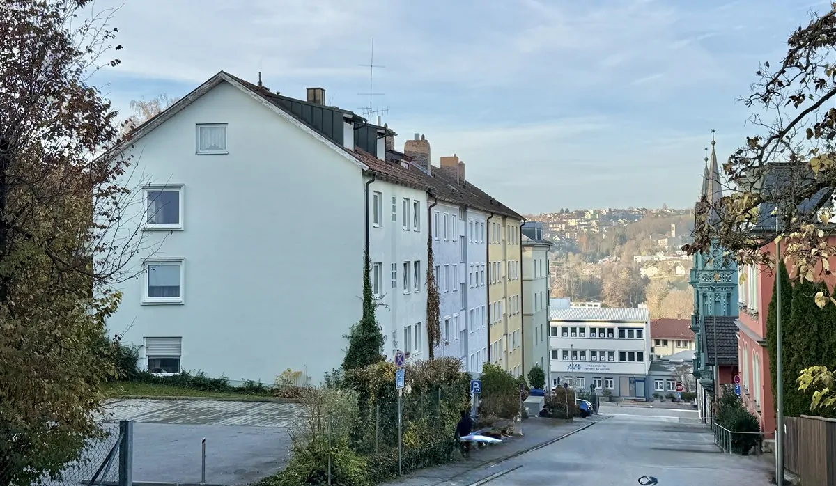 Attraktives 4-Parteinhaus in zentraler Lage als stabiles, nachhaltiges Investment