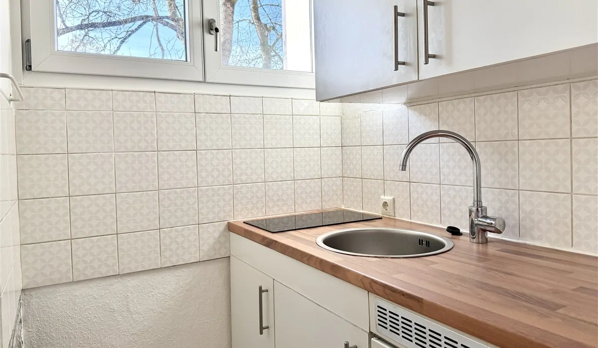 Modernes Apartment mit EBK, Balkon, Stellplatz und Wohlfühlatmosphäre