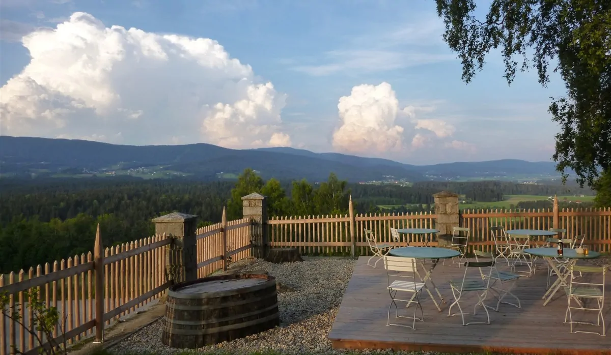 Terrasse mit Rundumblick