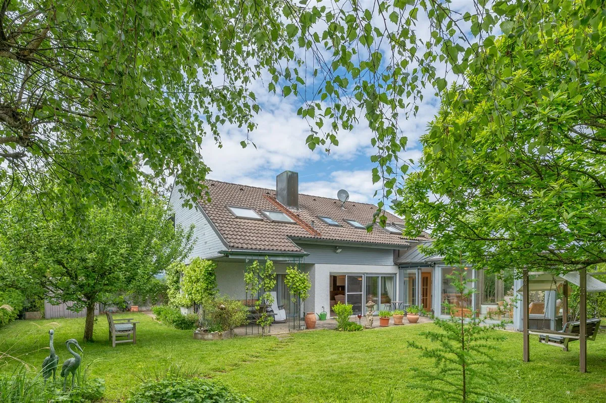 Familienparadies mit großem Südgarten | Kamin | Wintergarten | Doppelgarage
