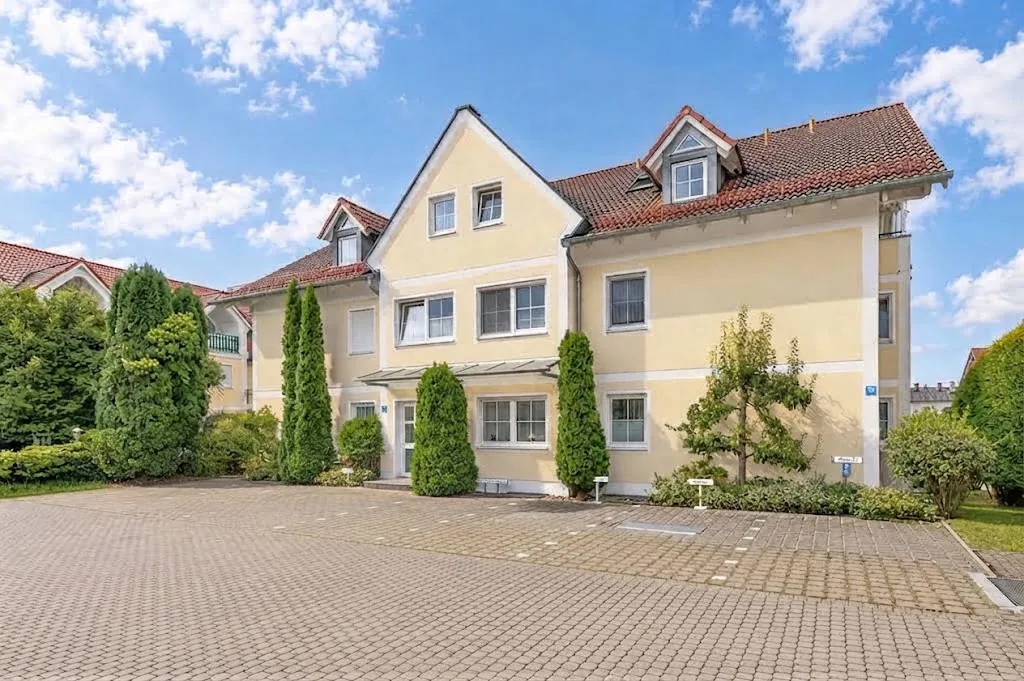 2-Zimmer-Dachgeschosswohnung in zentraler Lage von Bad Füssing
