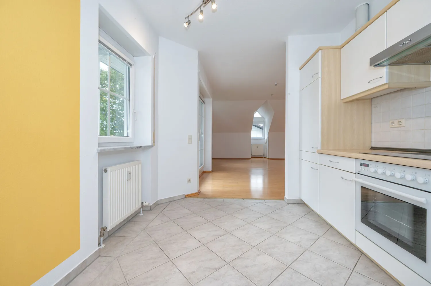 2-Zimmer-Dachgeschosswohnung in zentraler Lage von Bad Füssing