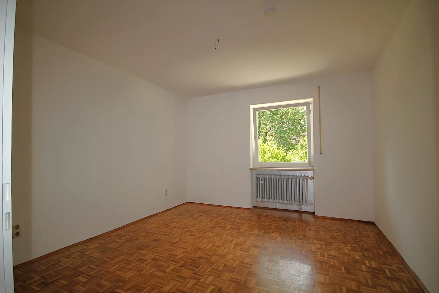 Großzügiges Einfamilienhaus mit großem Garten