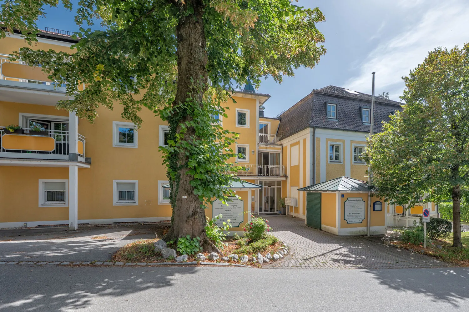 Lichtdurchflutete 2-Zimmer-Wohnung mit Balkon und Parkettkomfort
