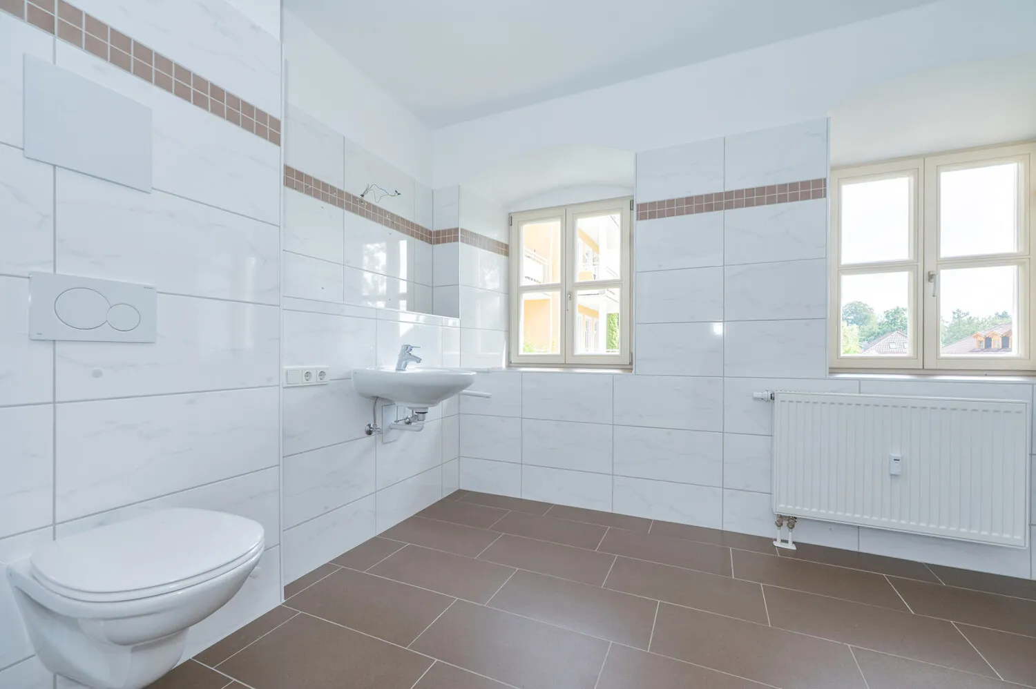 Lichtdurchflutete 2-Zimmer-Wohnung mit Balkon und Parkettkomfort