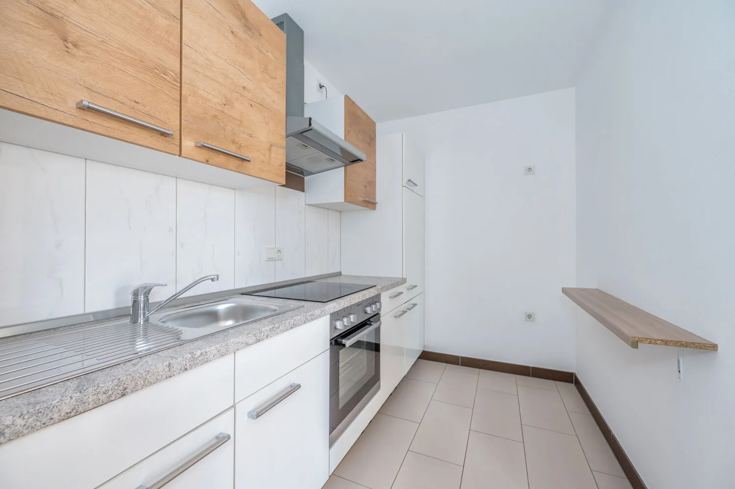 Lichtdurchflutete 2-Zimmer-Wohnung mit Balkon und Parkettkomfort