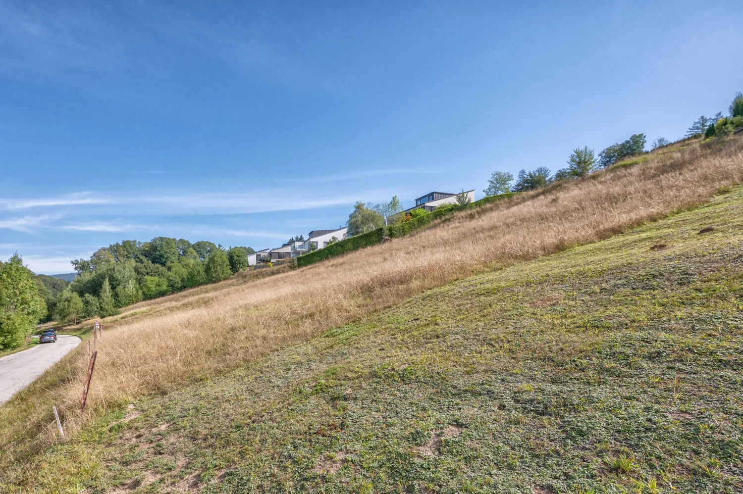 Vier Grundstücke für vier Häuser
mit je 5 Wohnungen 
Gesamtwohnfläche ca. 1575 m²