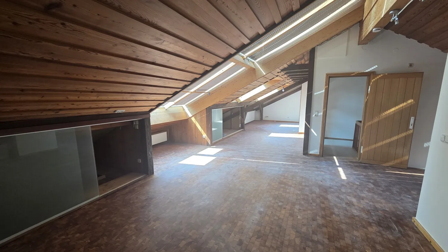 Großzügige 2-Zi.-Wohnung im Grünen