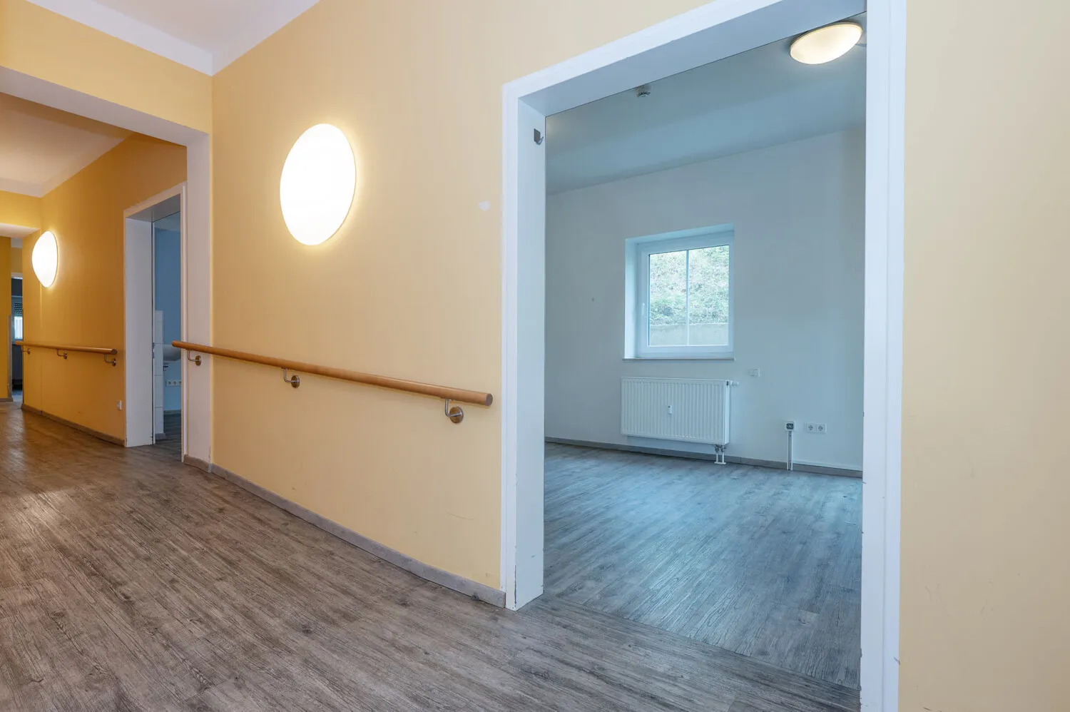 Ehemalige Praxisräume zum Rückbau
in 4 Wohnungen mit 234,39 m²