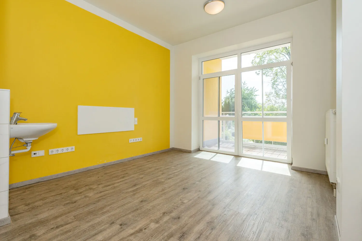 Ehemalige Praxisräume zum Rückbau
in 4 Wohnungen mit 234,39 m²