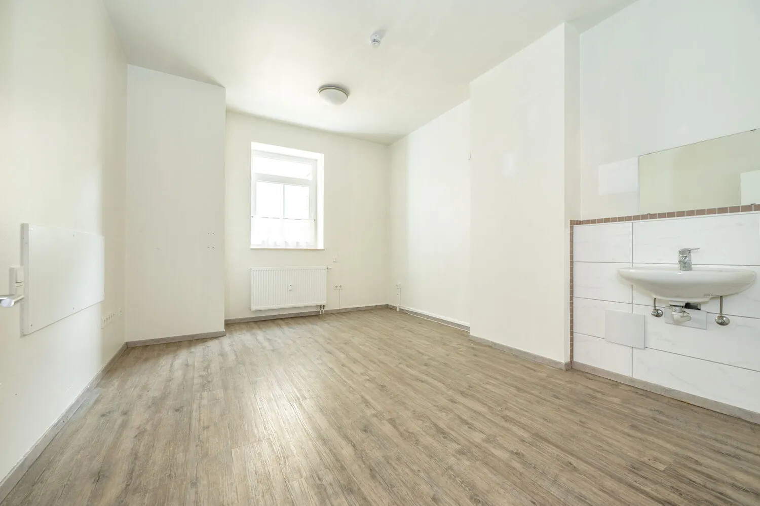Ehemalige Praxisräume zum Rückbau
in 4 Wohnungen mit 234,39 m²