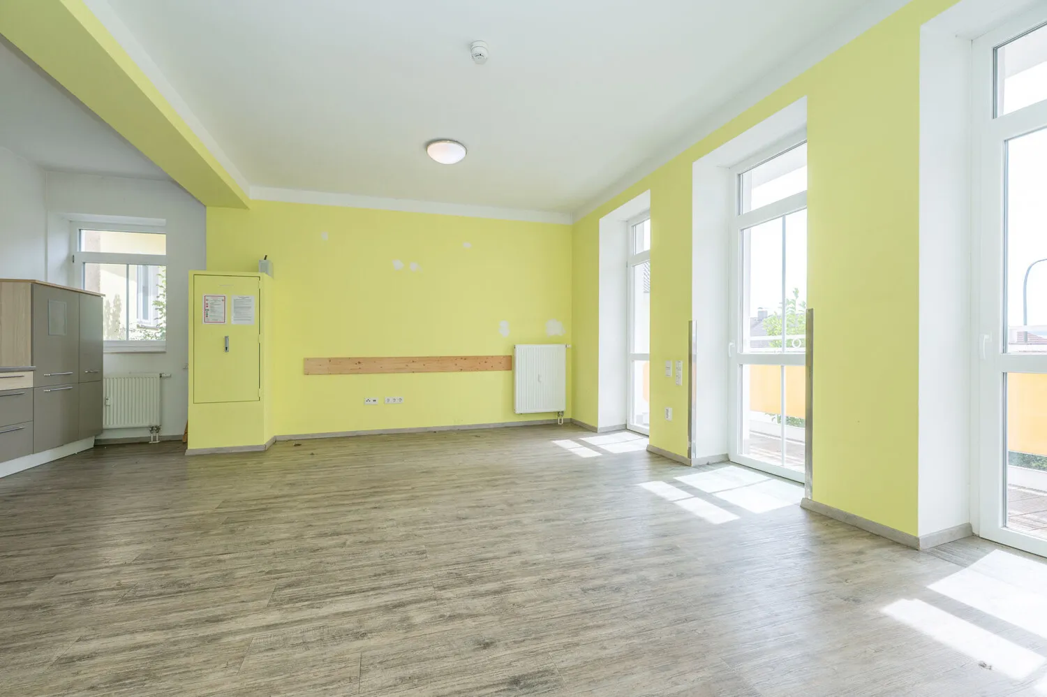 Ehemalige Praxisräume zum Rückbau
in 4 Wohnungen mit 234,39 m²