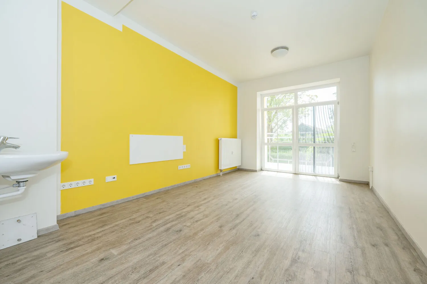 Ehemalige Praxisräume zum Rückbau
in 4 Wohnungen mit 234,39 m²