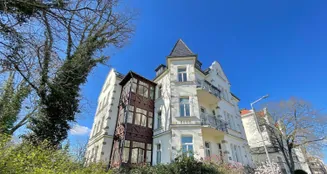 von_poll_real_estate_property_24077043_image_0