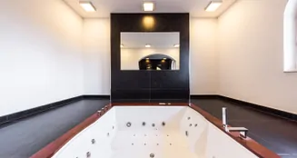 von_poll_real_estate_property_24158007_image_9