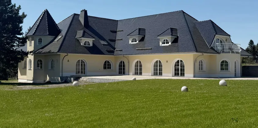 von Poll Immobilien GmbH