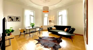 von_poll_real_estate_property_25077006_image_0