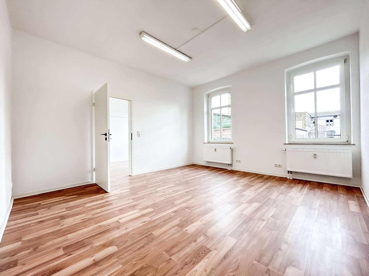 Gewerbe Büro