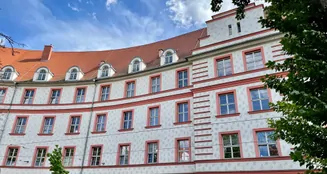 von_poll_real_estate_property_25077019_image_0