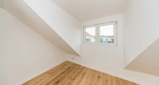 von_poll_real_estate_property_25077003_9_image_2