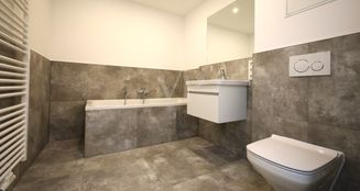 von_poll_real_estate_property_25077015_image_8