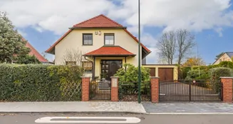 von_poll_real_estate_property_25474026_image_0