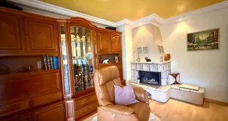 von_poll_real_estate_property_25474010_image_3