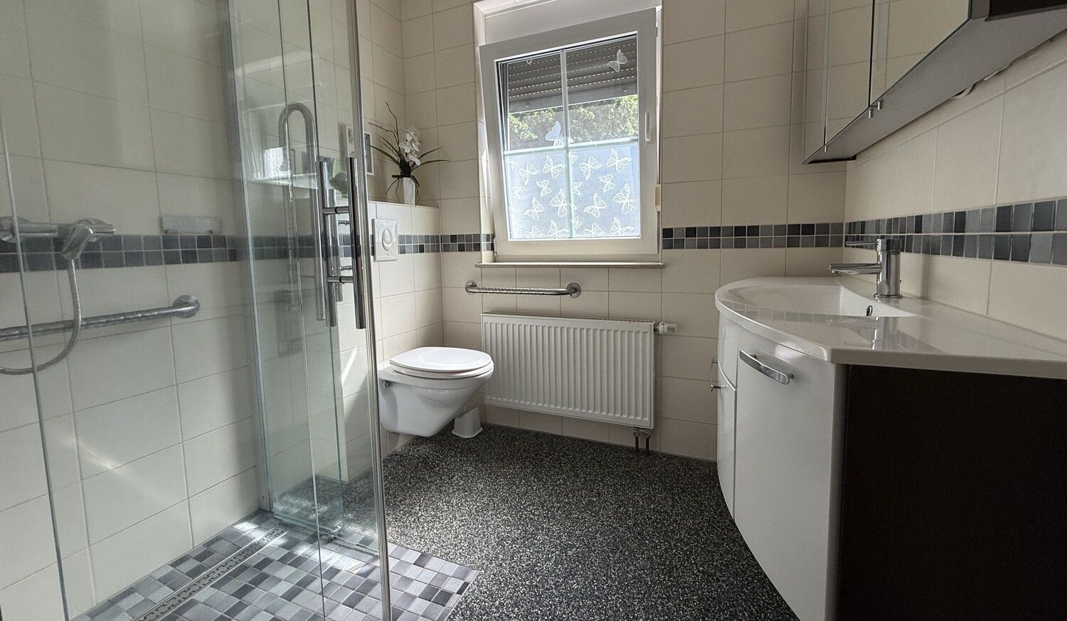 Badezimmer EG