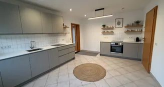 von_poll_real_estate_property_25474033_image_1