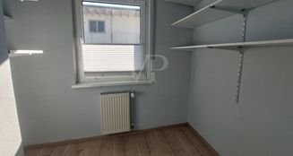 von_poll_real_estate_property_25002011_image_7