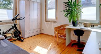 von_poll_real_estate_property_25002026_image_11