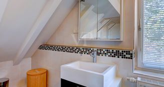 von_poll_real_estate_property_25002026_image_13