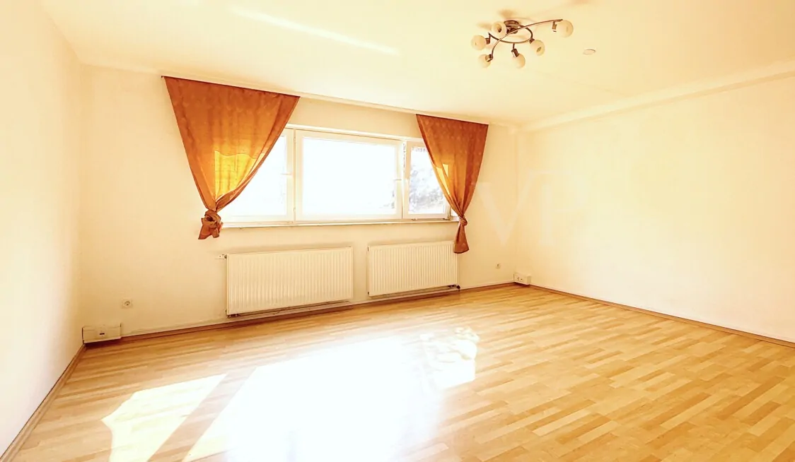 Zimmer (Untergeschoss)