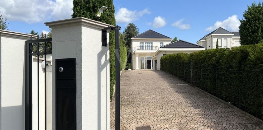 von Poll Immobilien GmbH