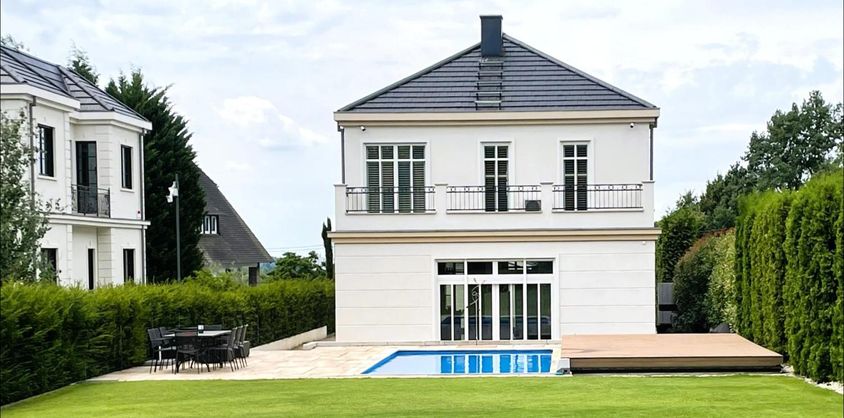 von Poll Immobilien GmbH