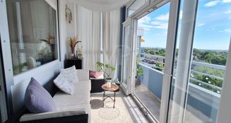 von_poll_real_estate_property_25002072_image_0