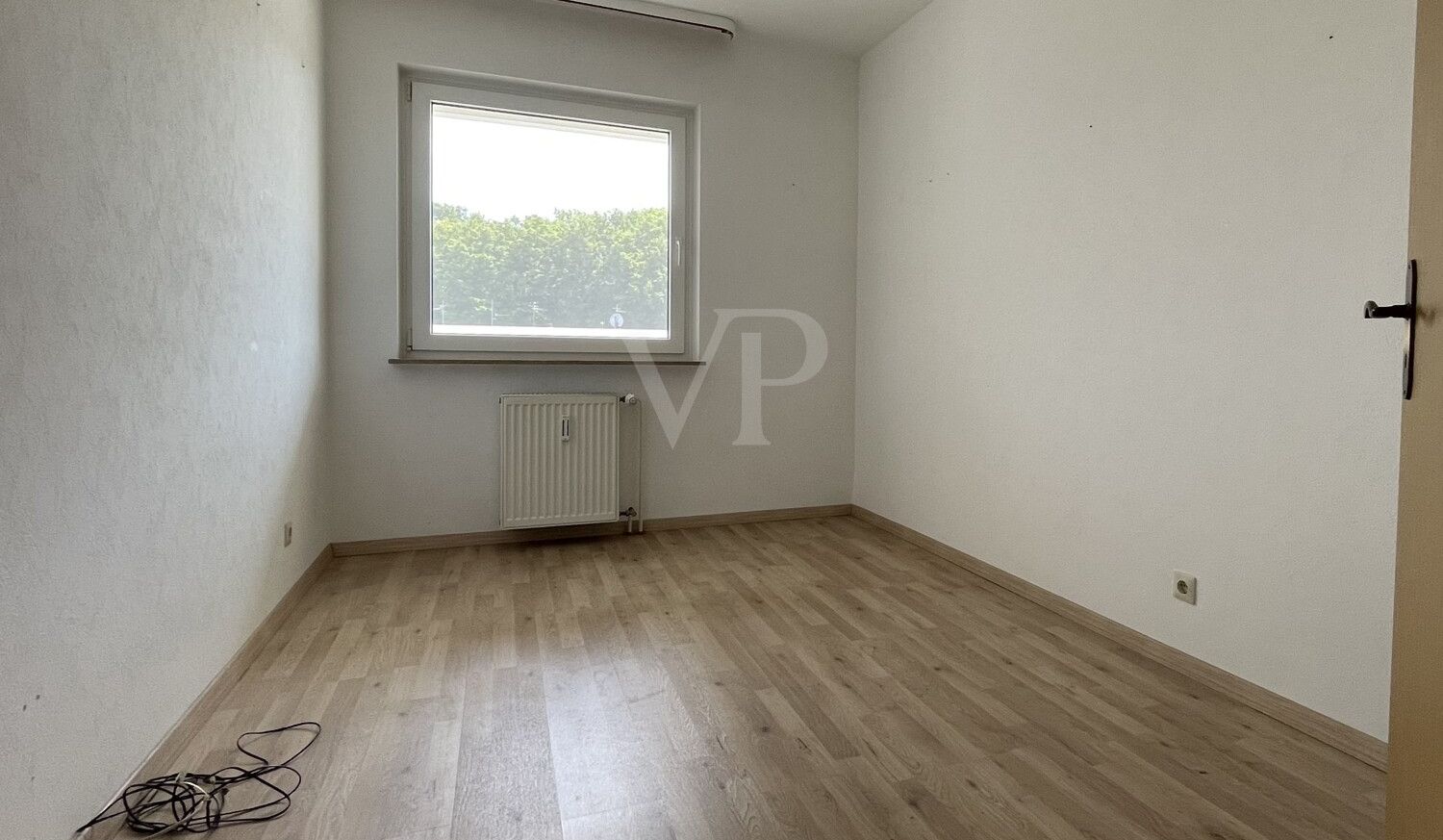 Arbeits-/ Gäste-/ Kinderzimmer
