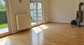 von_poll_real_estate_property_25002057_image_1