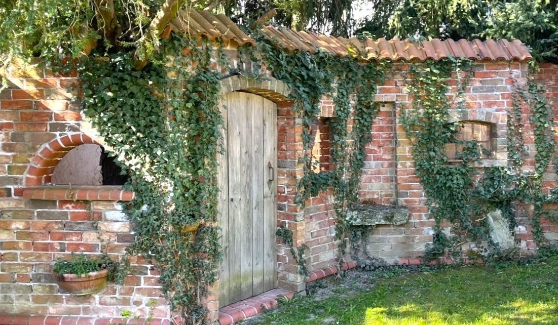 Gartenmauer