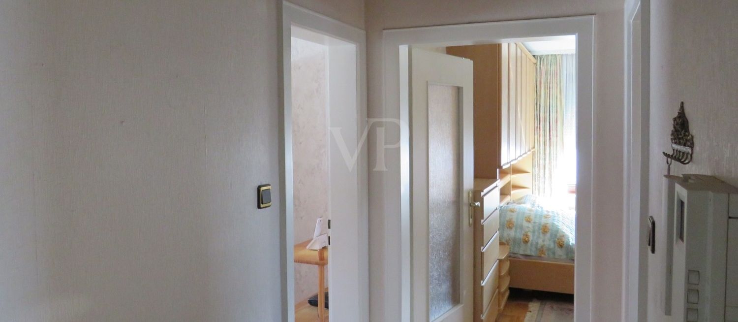 Flur mit Blick in die Zimmer