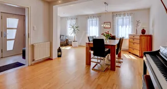 von_poll_real_estate_property_25002026a_image_2