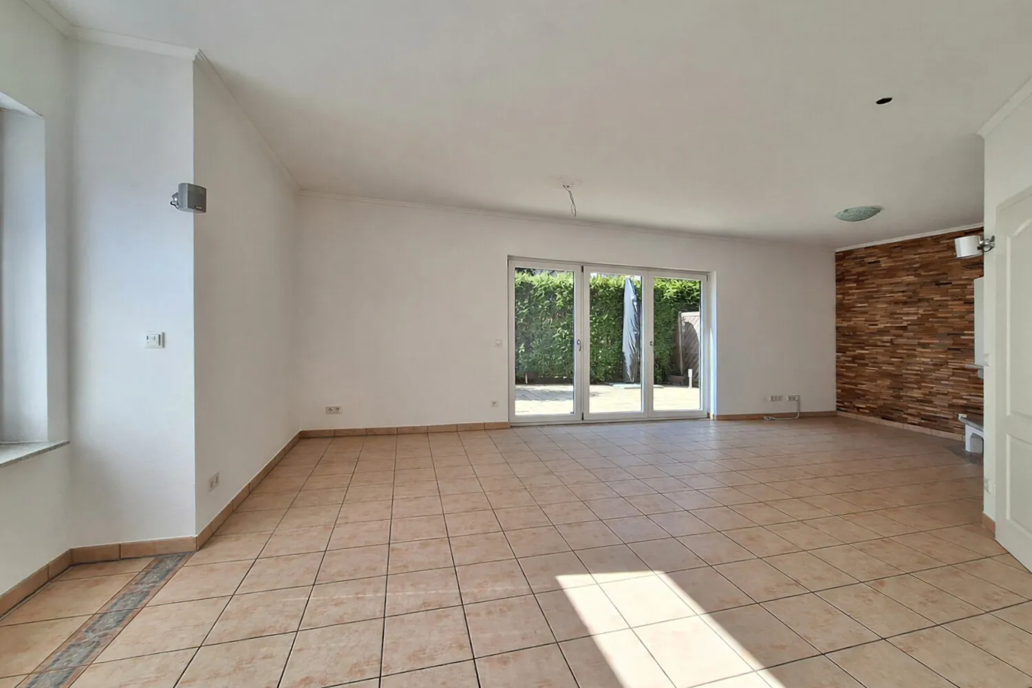 VON POLL - OBERURSEL: Gemütliches Familienhaus in ruhiger Lage von Oberstedten