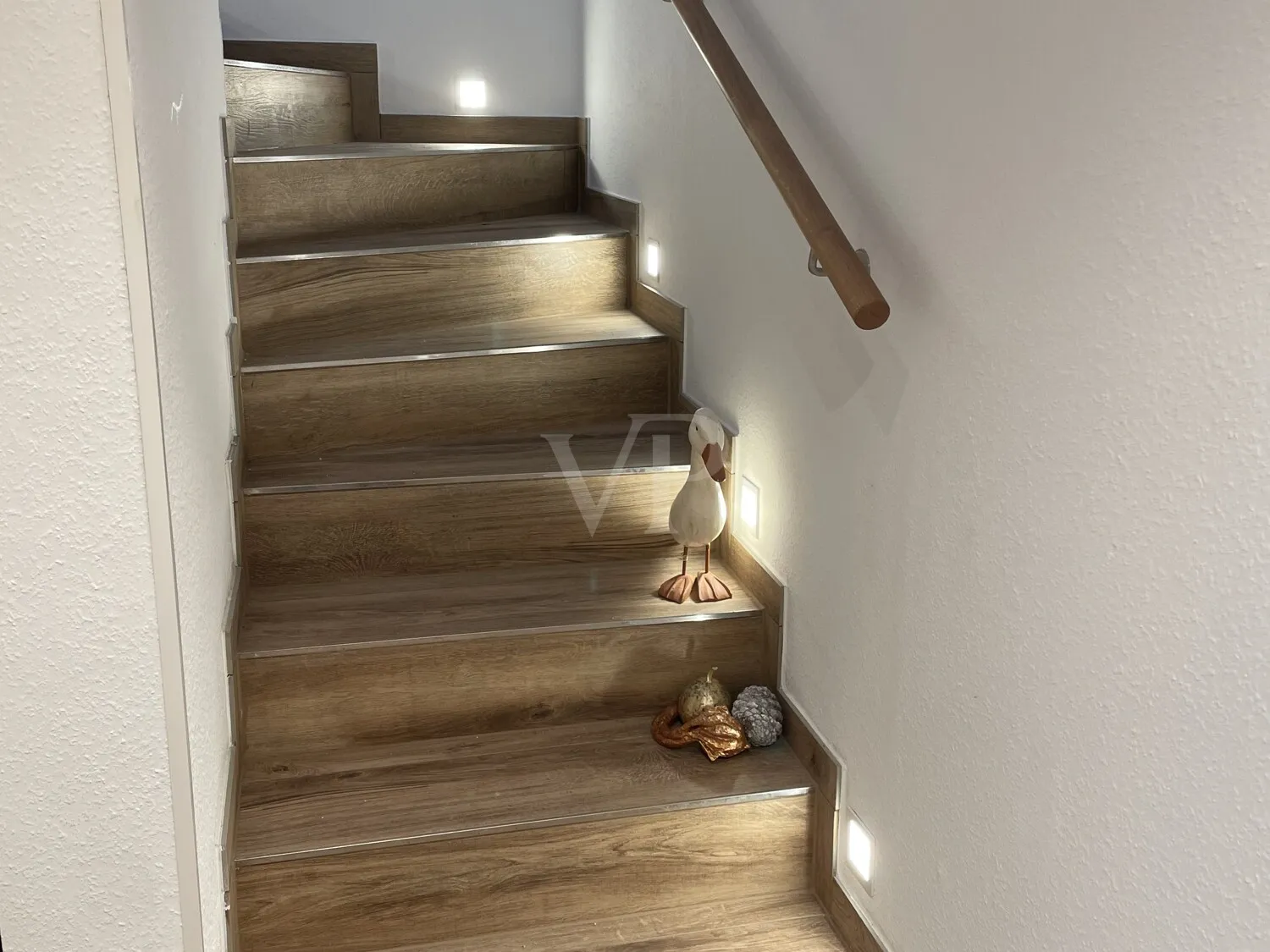 Aufgang mit automatischer Stufenbeleuchtung