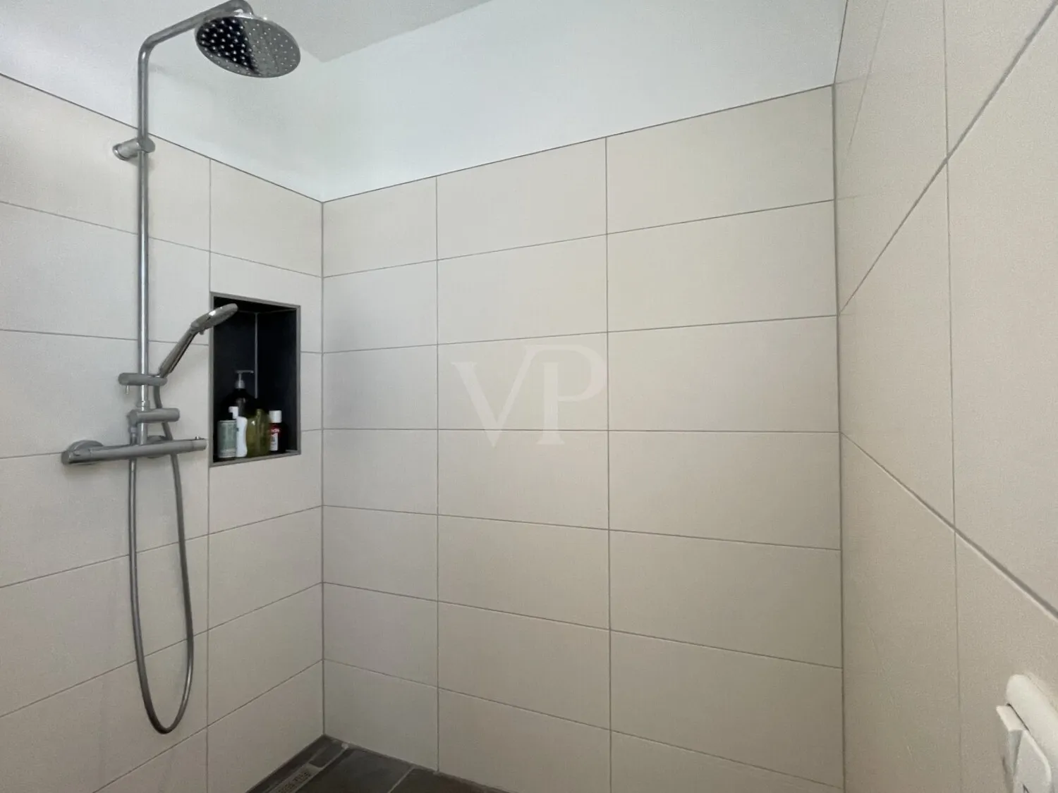 Walk-In Dusche Bad OG